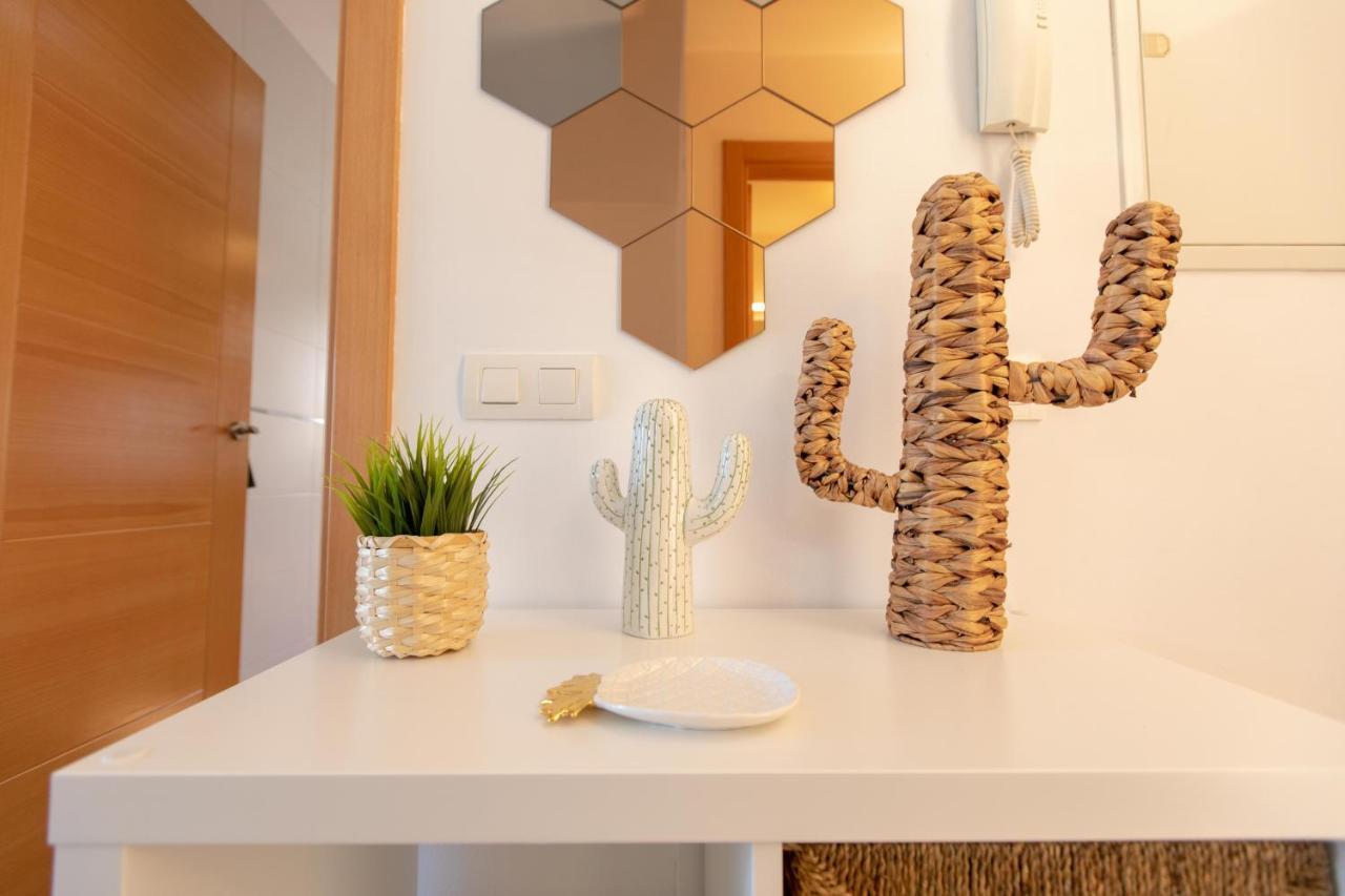 Holidays By The Sea Apartments Malaga Ngoại thất bức ảnh